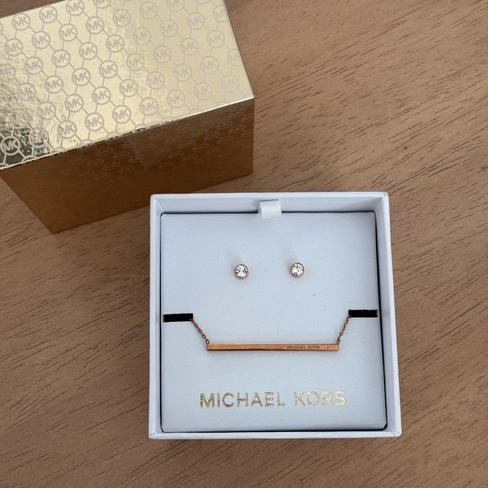 Michael Kors Jewelry Set